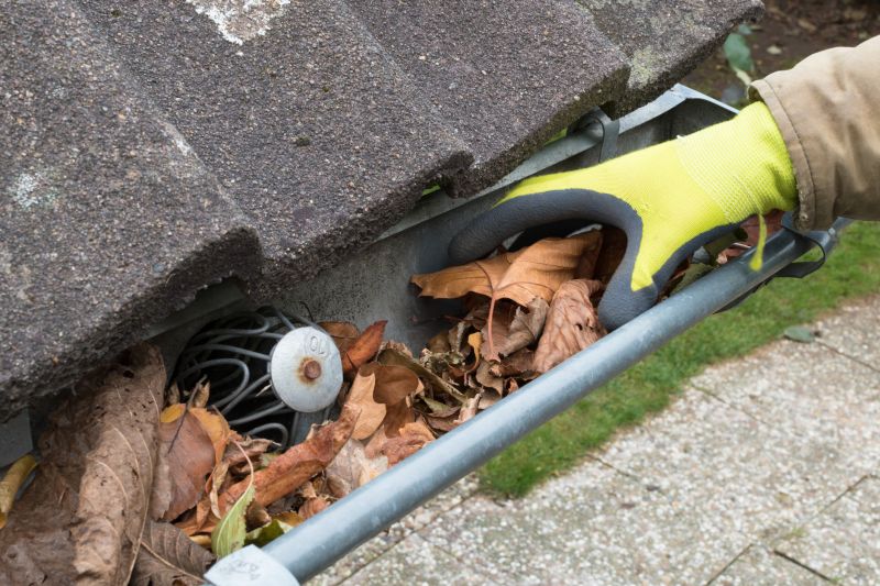 Gutter System Before Repair